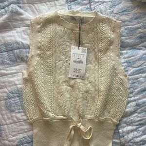 Zara Cream Knit Sleeveless Sweater Top